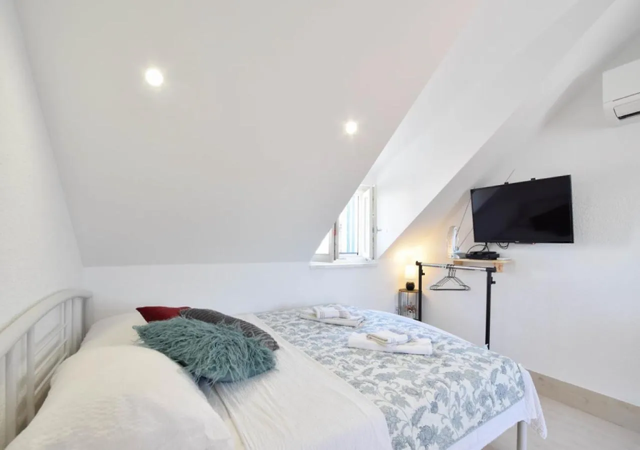 Suni Apartments Split